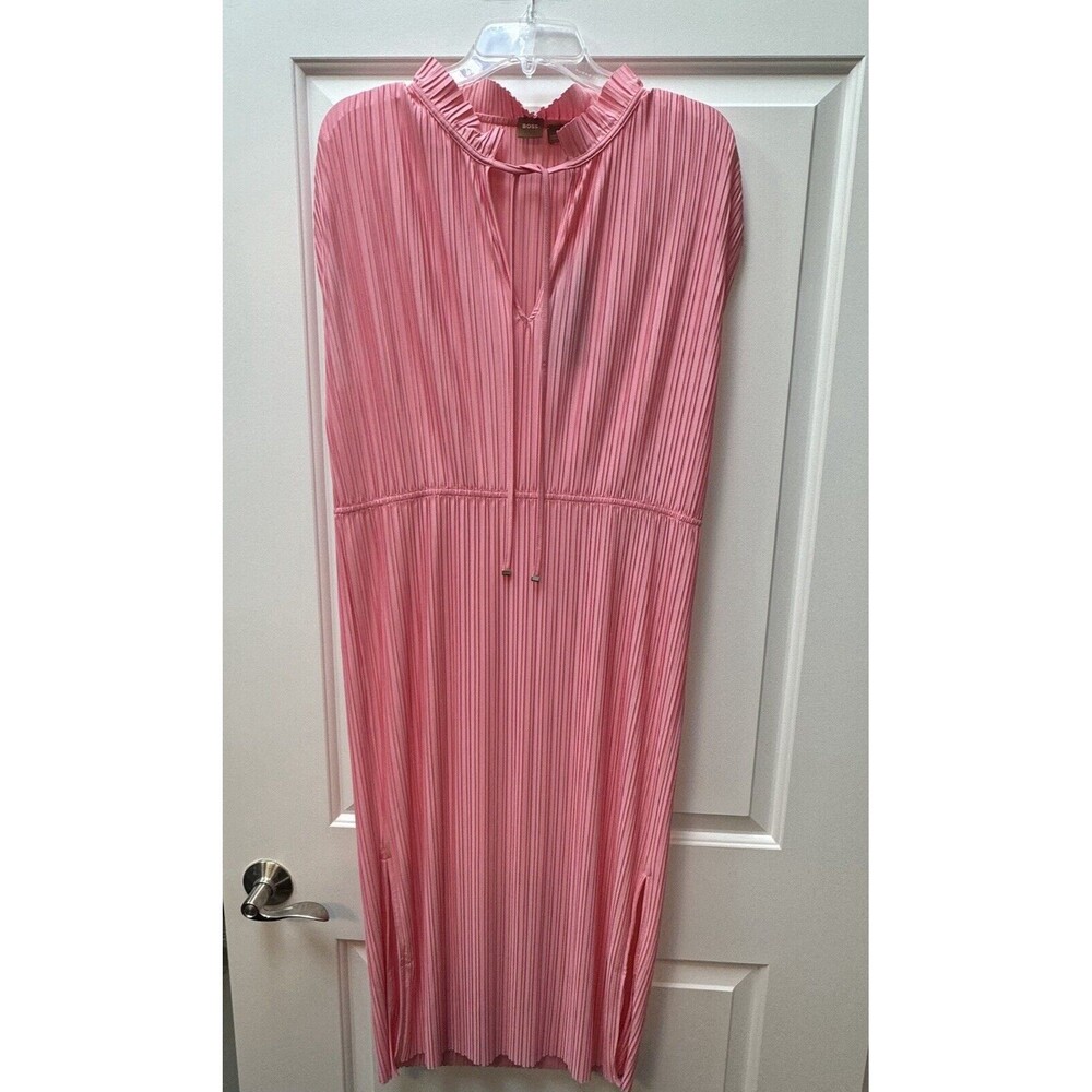 NWT Hugo Boss Dress Women’s Size XL Pink Split Neck A-Line Pleated MSRP $348‎